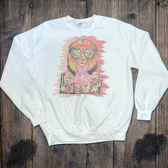 Colorful Fancy Lion Woman’s Sweatshirt Gildan Heavy Blend Fleece Lined Size M - Picture 1 of 7